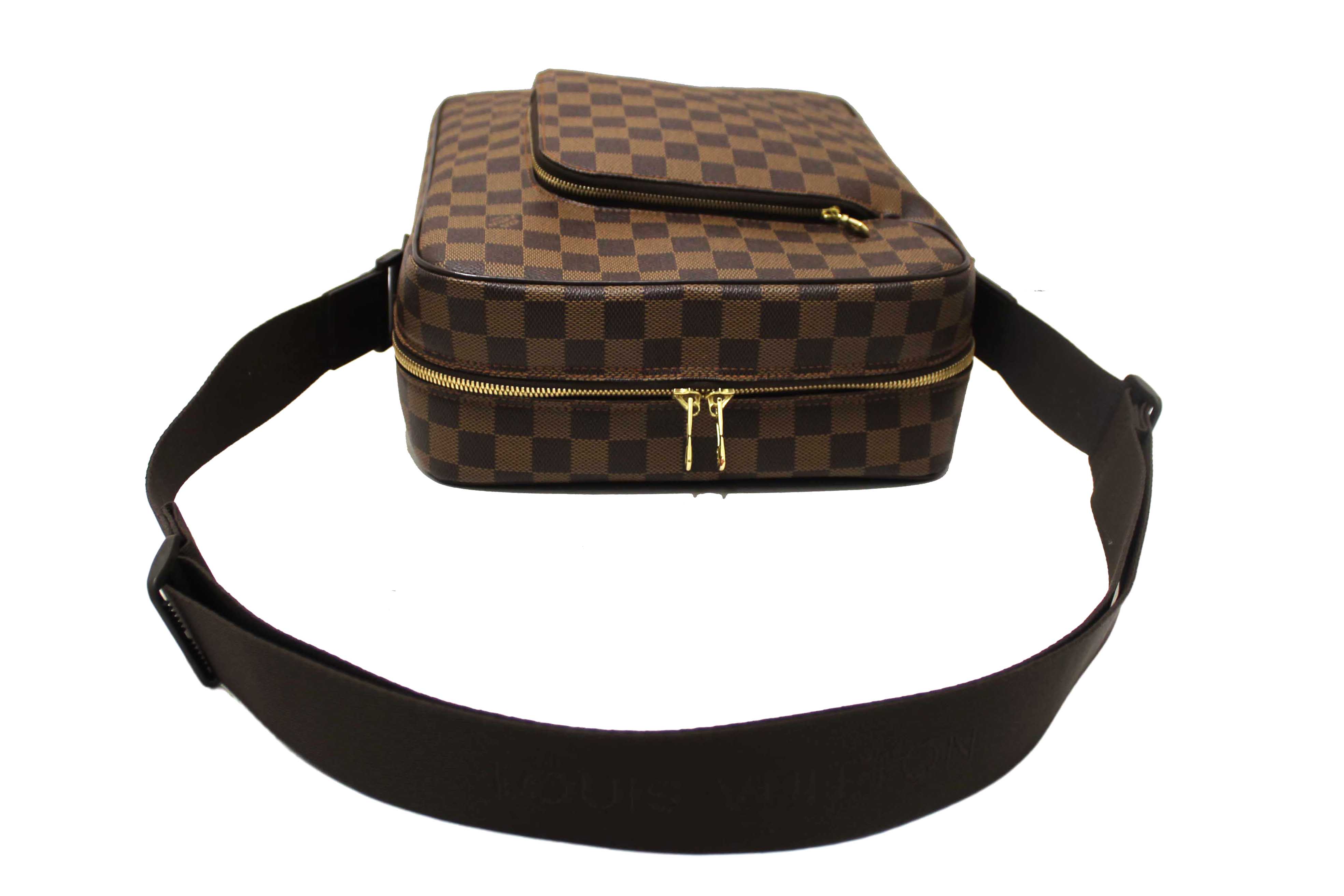 Authentic Louis Vuitton Damier Ebene Canvas Olav Messenger Bag