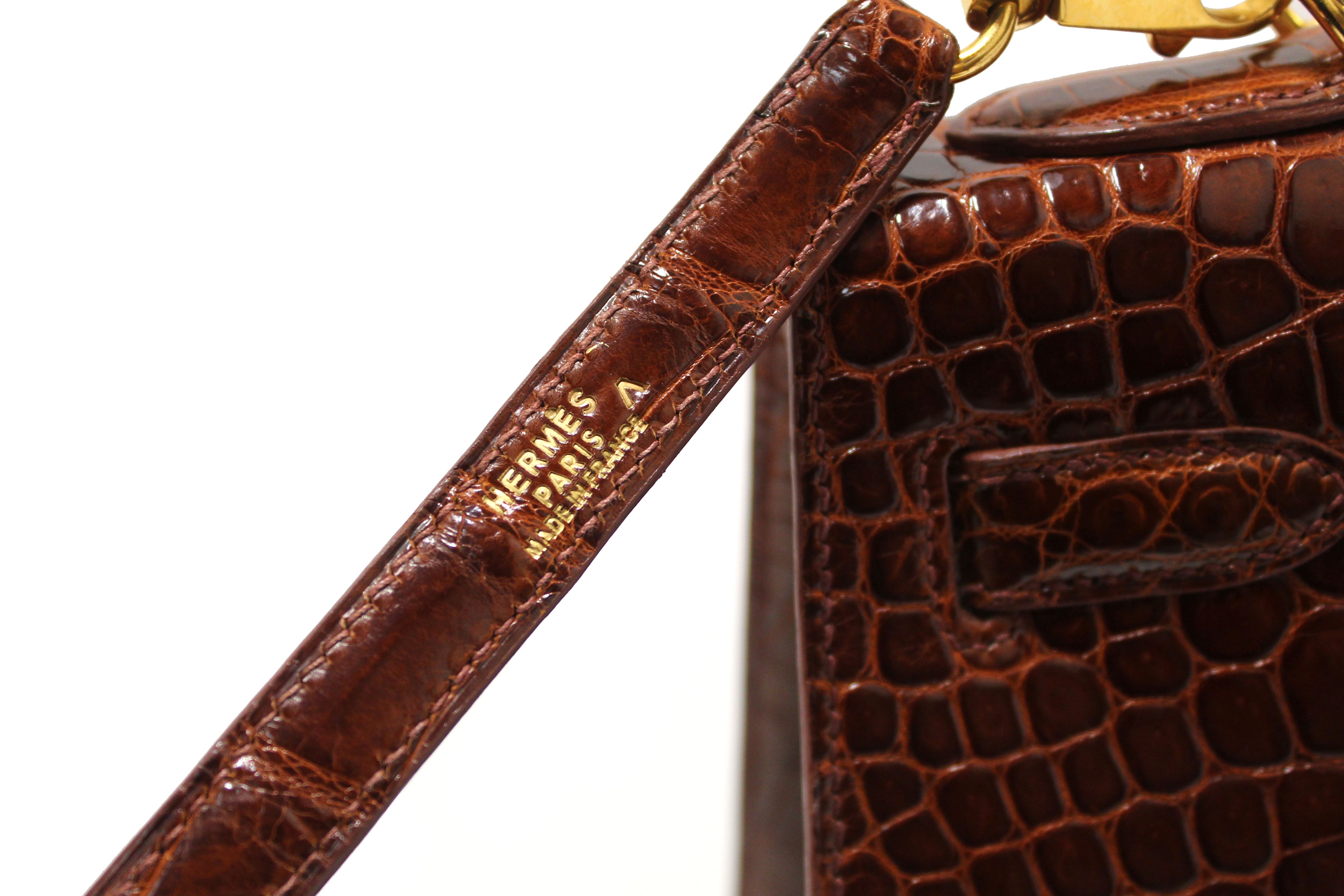 Authentic Hermes Vintage Miel Shiny Alligator Kelly Sellier 32