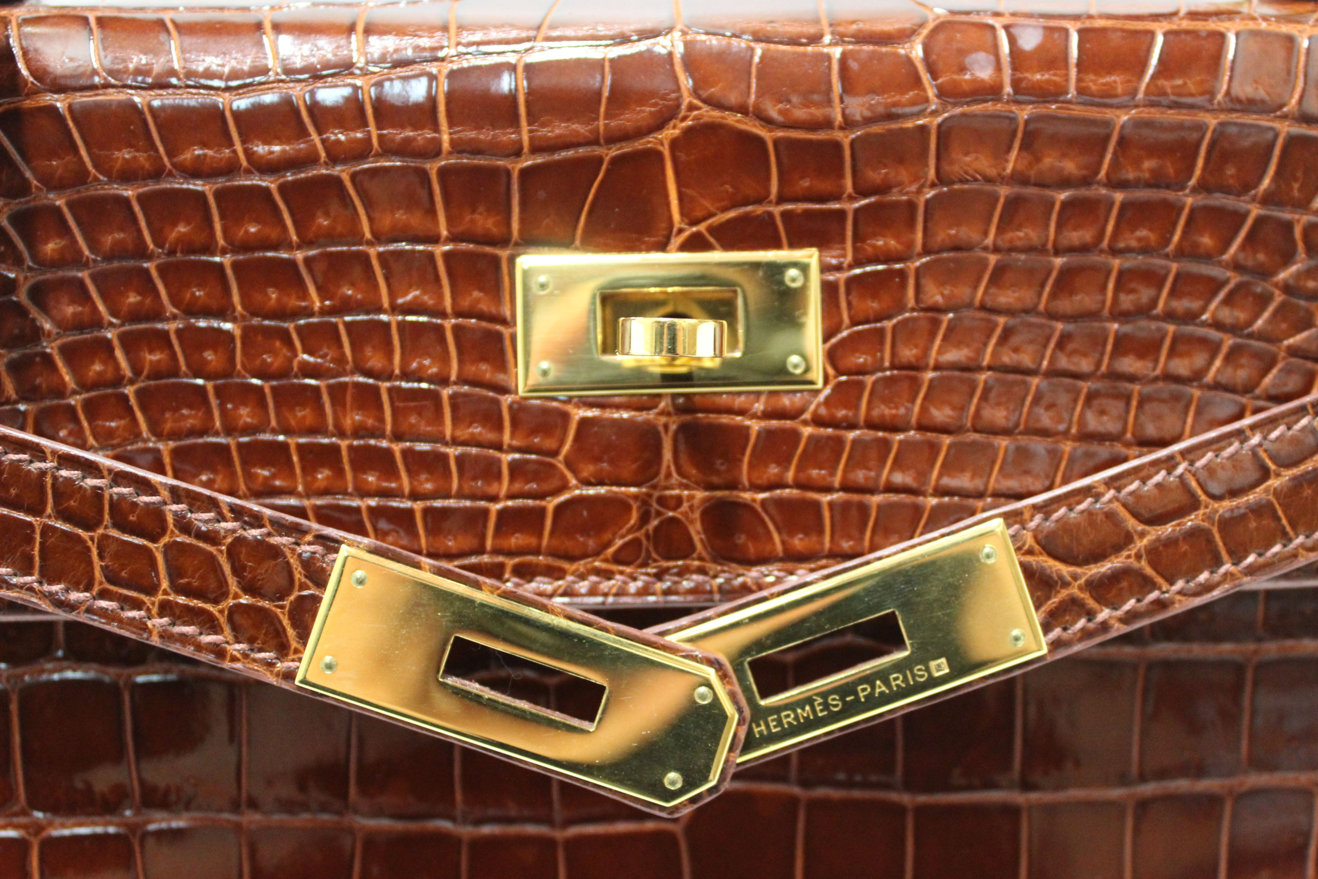 Authentic Hermes Vintage Miel Shiny Alligator Kelly Sellier 32