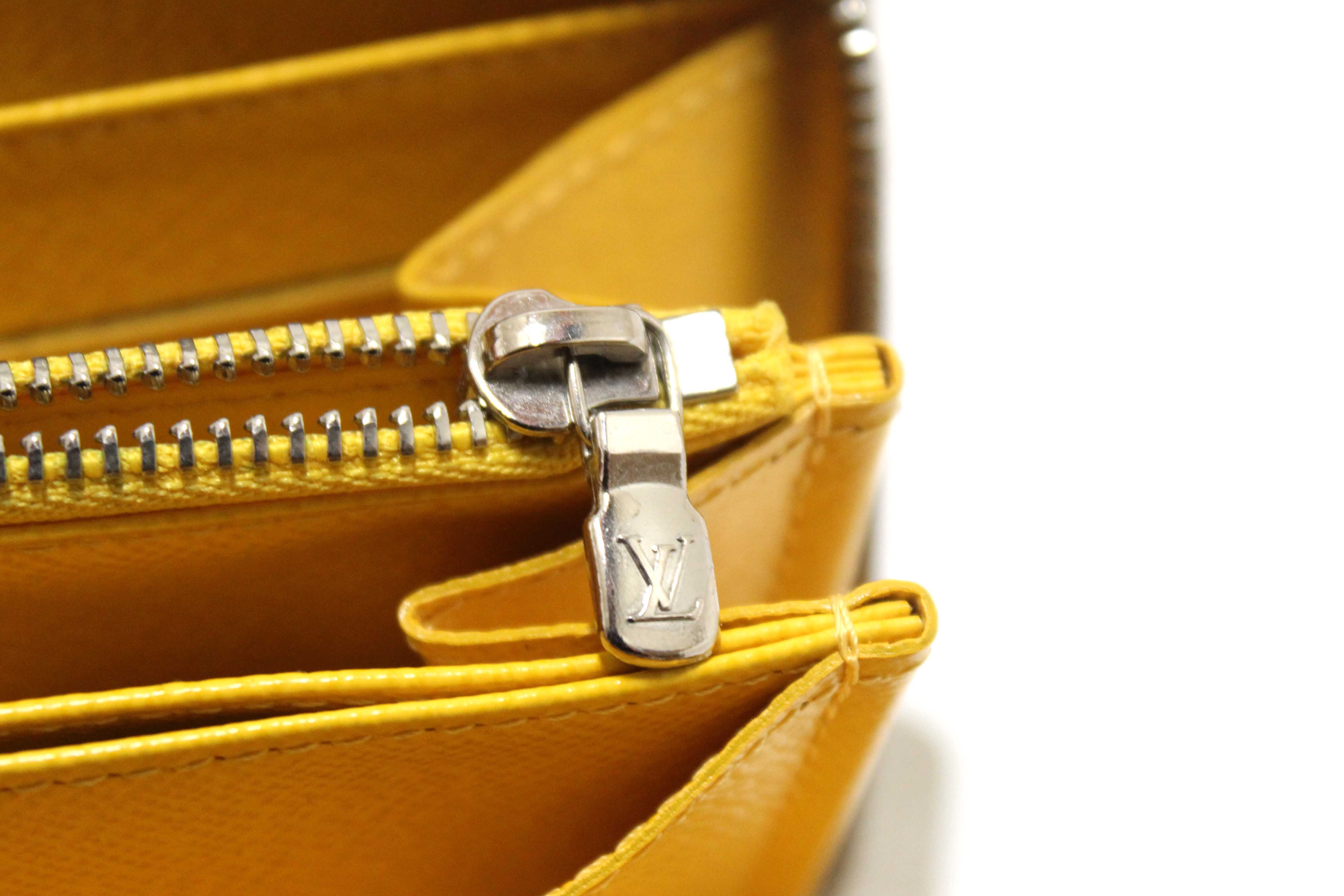 Authentic Louis Vuitton Grey Epi Leather Zippy Wallet