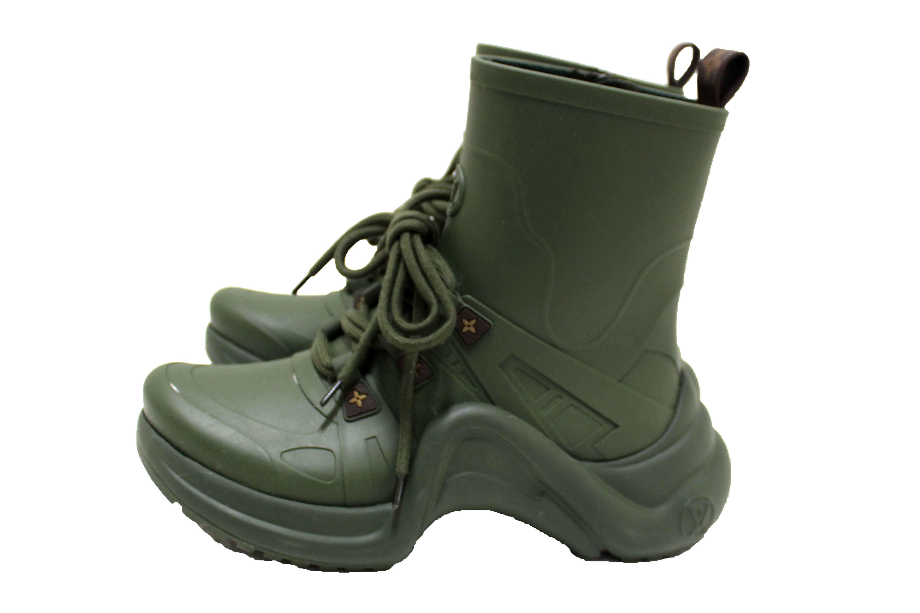 Louis Vuitton - Authenticated Archlight Boots - Rubber Green Plain For Woman, Very Good condition