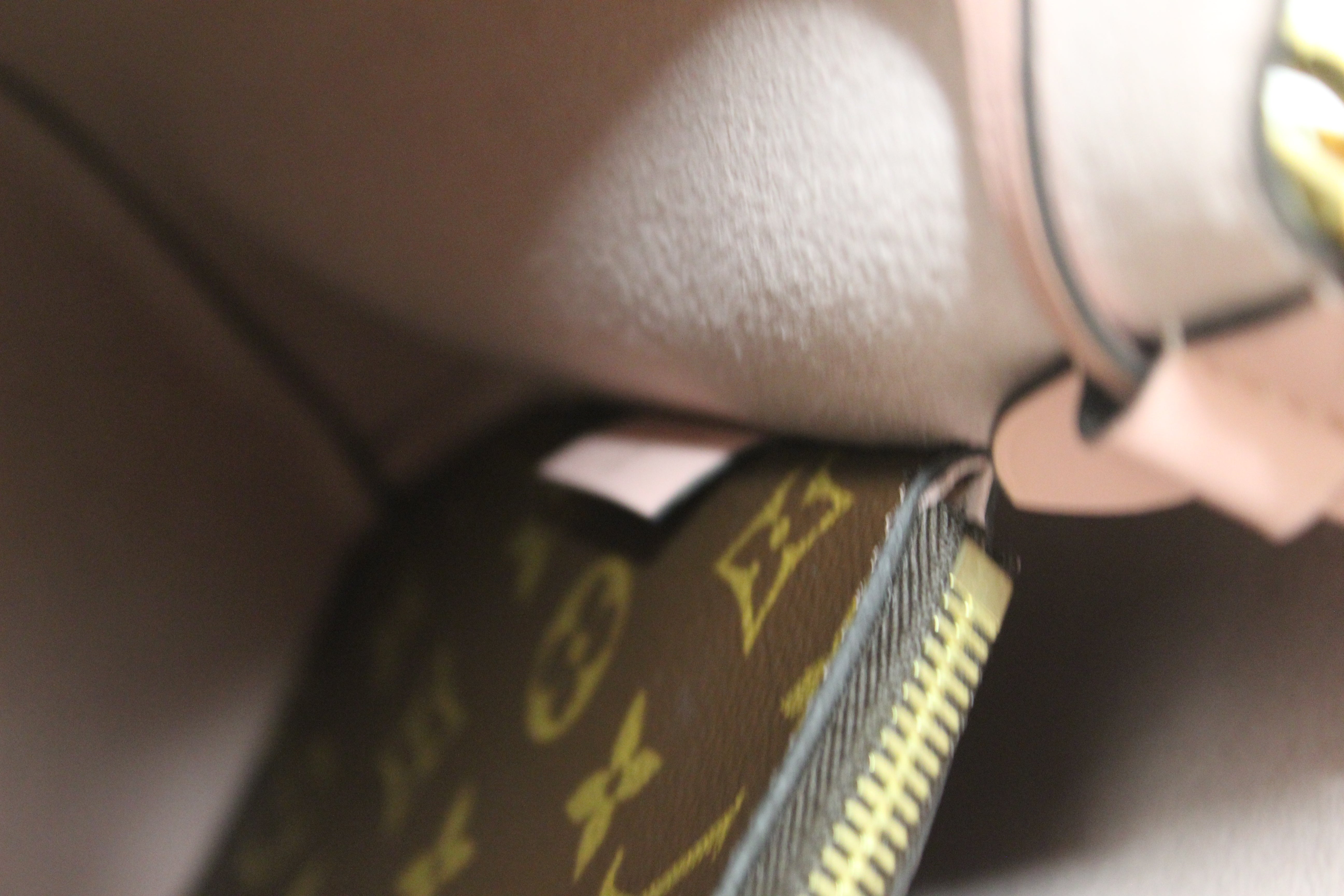 Authentic Louis Vuitton Monogram Canvas Pink NeoNoe Drawstring Bucket Shoulder Bag