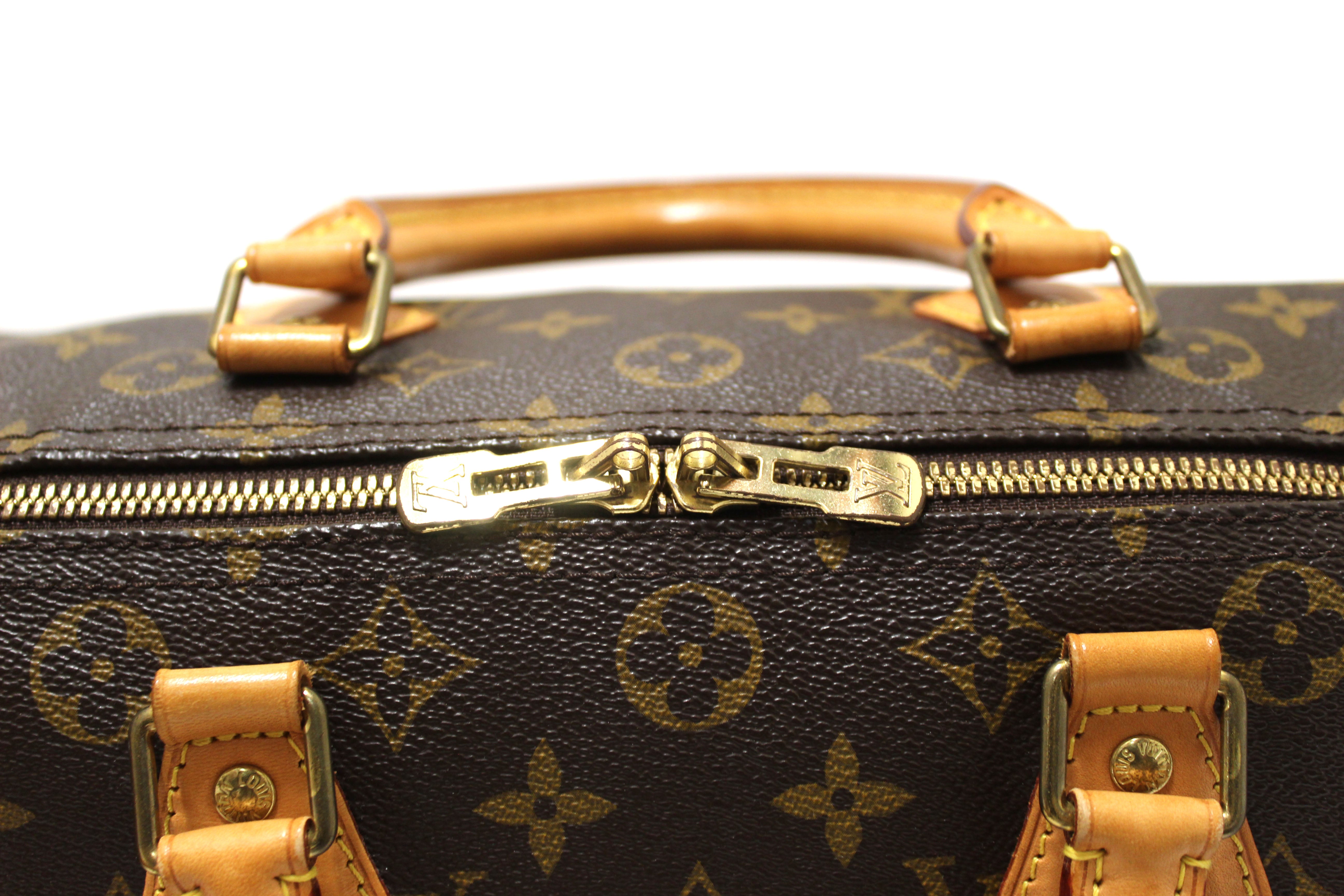 Authentic Louis Vuitton Classic Monogram Speedy 30 Bandouliere Bag