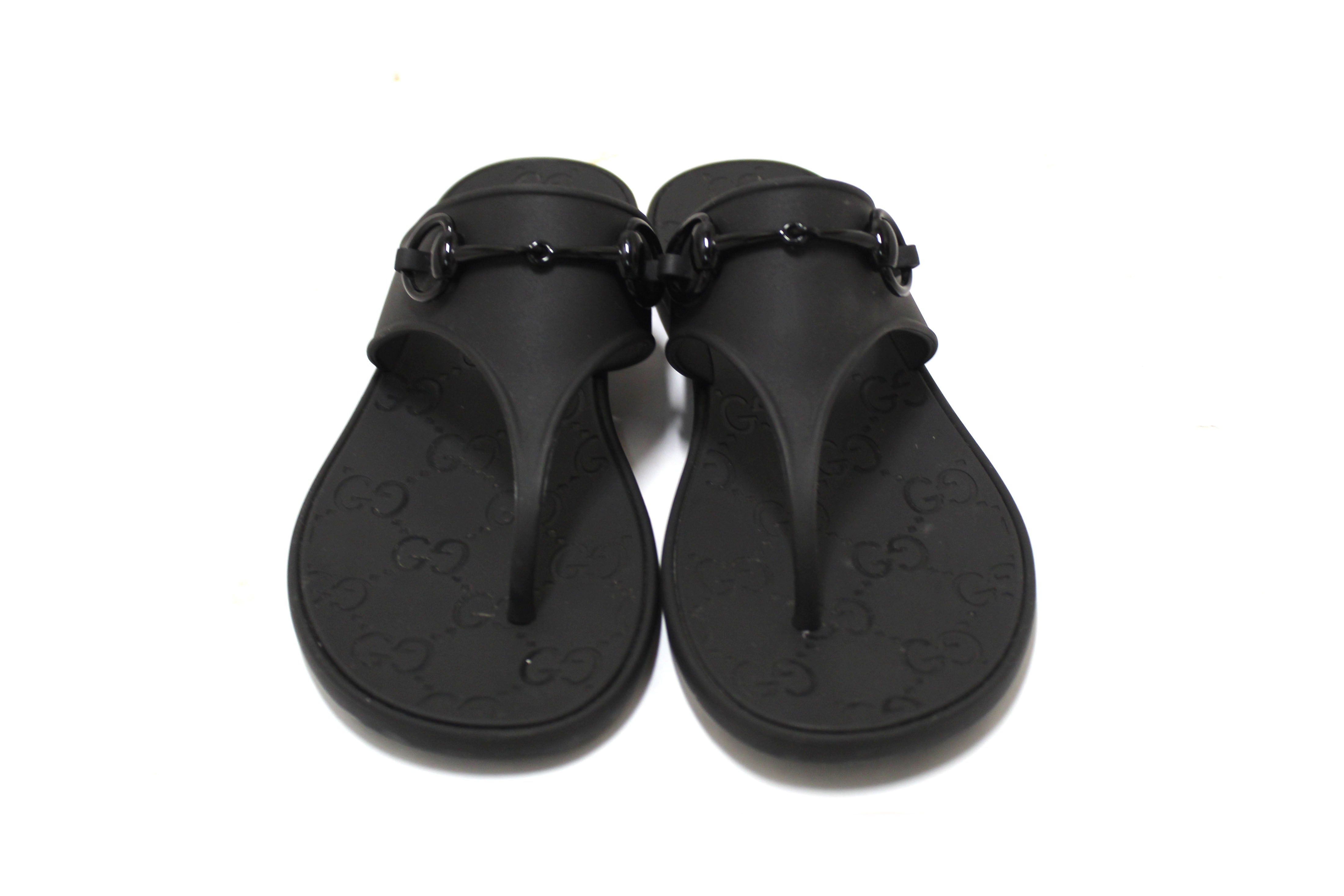Authentic Gucci Black Minorca Rubber GG Horsebit Thong Sandals size 37