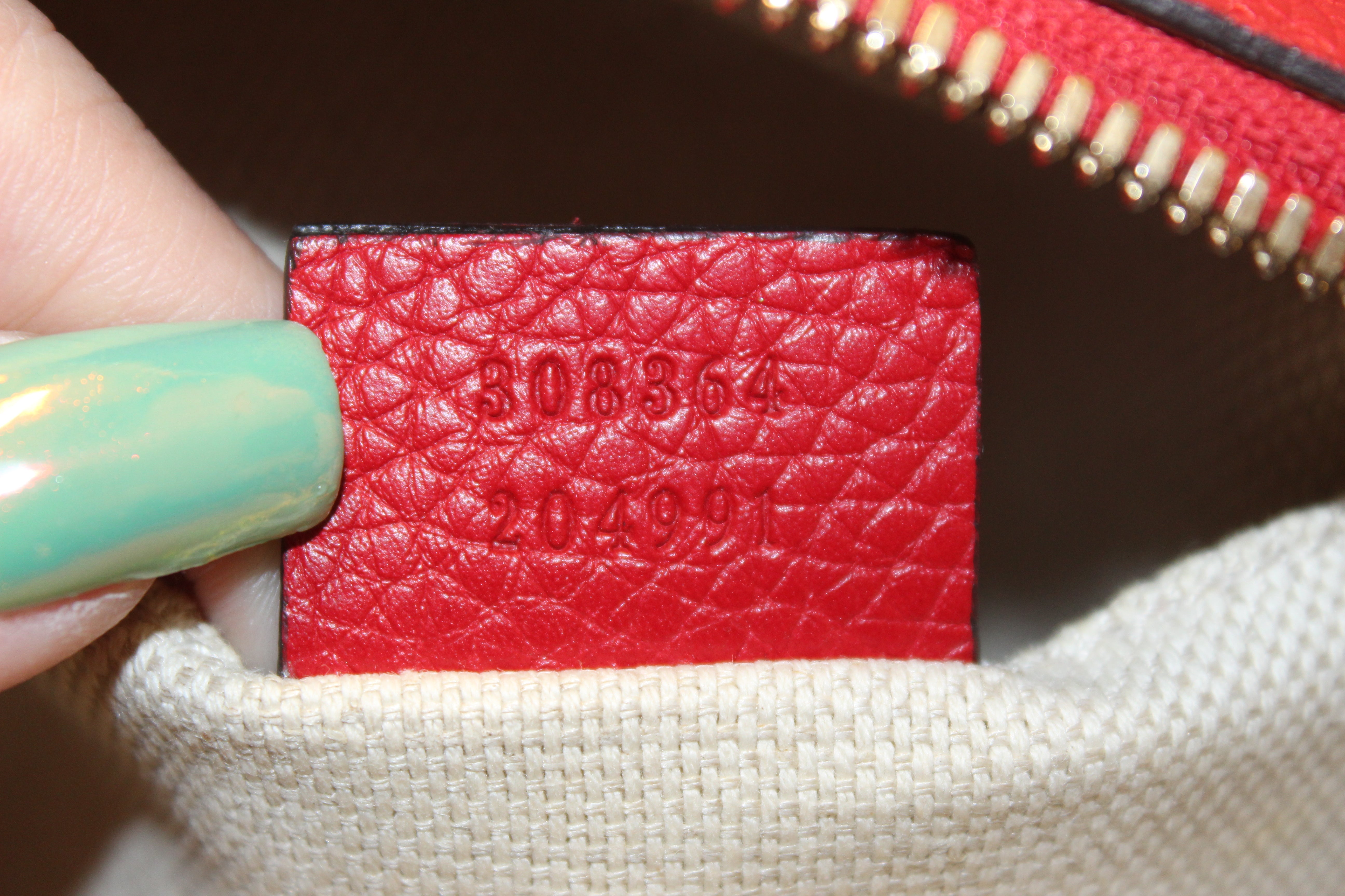Authentic Gucci Red Soho Leather Small Disco Messenger Bag