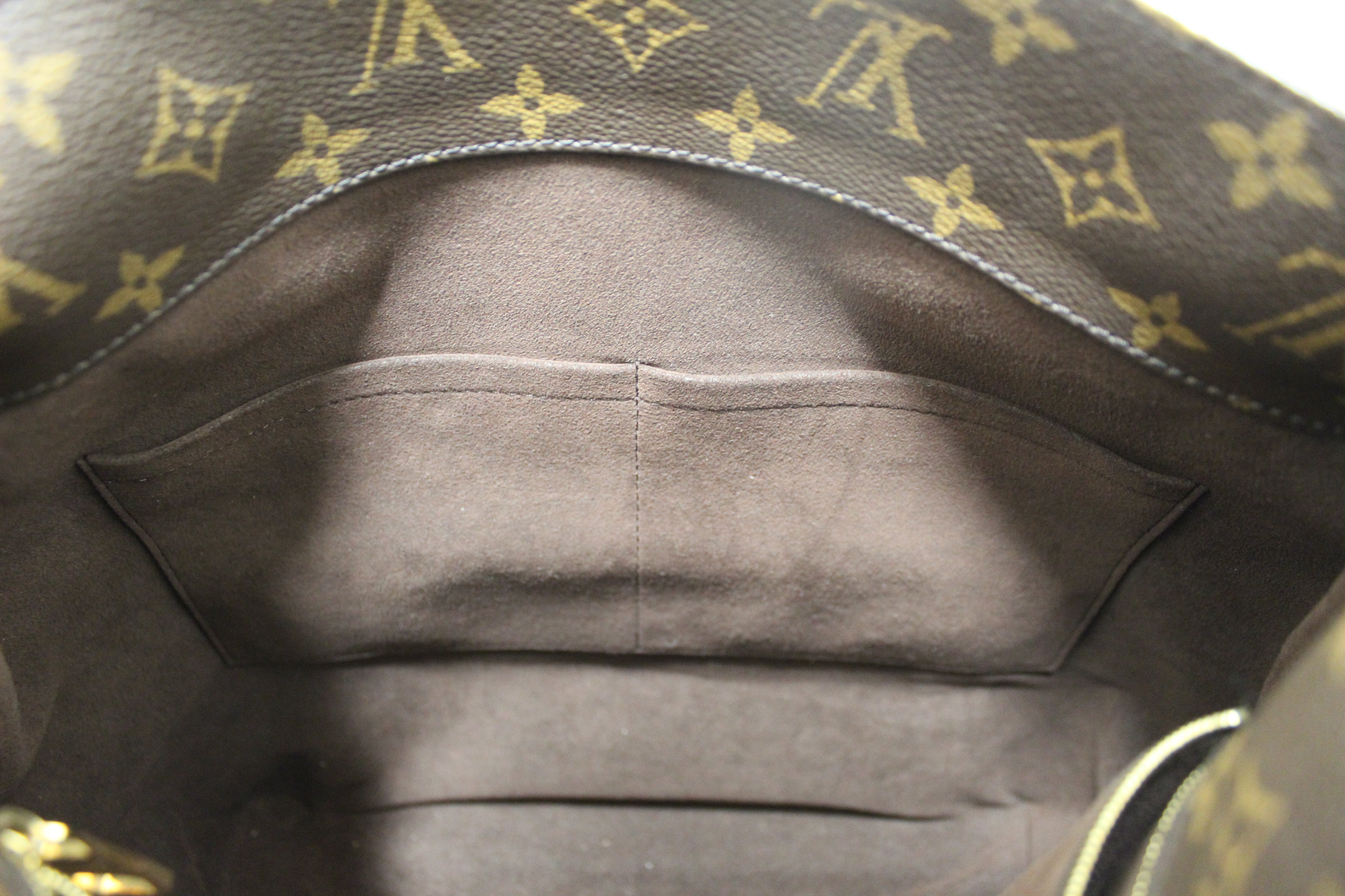 Authentic Louis Vuitton Classic Monogram Canvas Metis Tote Shoulder Bag