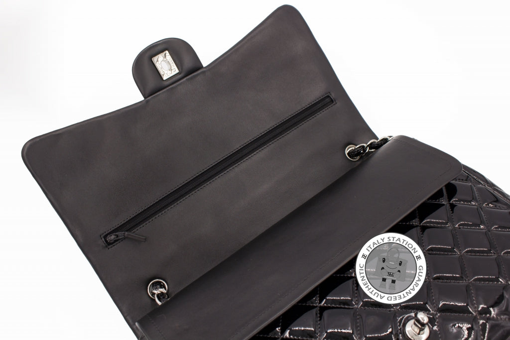 CHANEL Chanel A58601 Classic CC (color Restored) Black Patent Maxi Sho | Italystation.com - Shop Now at italystation.com