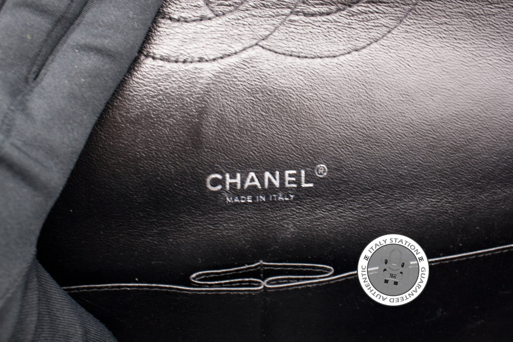 CHANEL Chanel A58601 Classic CC (color Restored) Black Patent Maxi Sho | Italystation.com - Shop Now at italystation.com