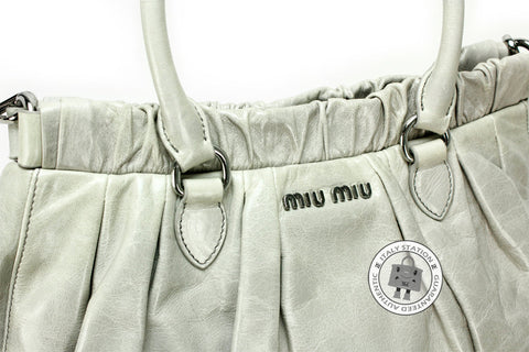 Miu Miu RN0819 US0 Vitello Shine Shopping Nube / F0424 Calfskin Tote Bag Shw