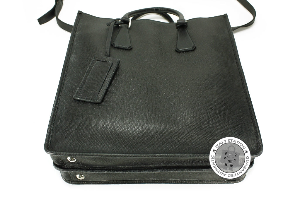 PRADA Prada VA1027 2FAD Borsa Viaggio Saffiano Cuir Old Nero / F0002   | Italystation.com - Shop Now at italystation.com