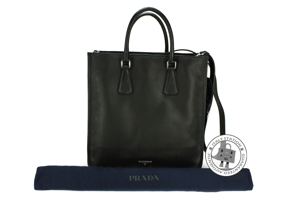 PRADA Prada VA1027 2FAD Borsa Viaggio Saffiano Cuir Old Nero / F0002   | Italystation.com - Shop Now at italystation.com