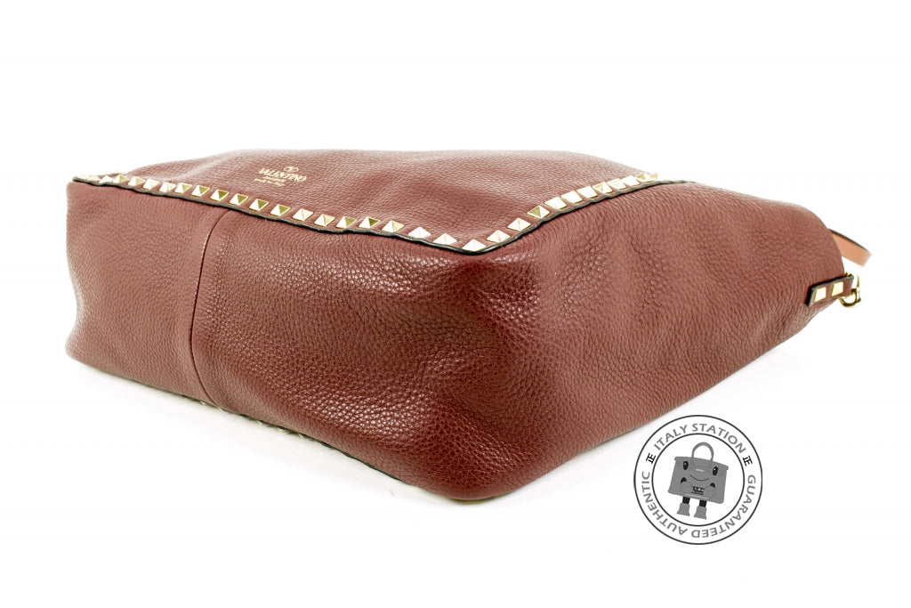 VALENTINO Valentino HWB00626 AVSA01 Medium Rockstud Reversible Blush+r | Italystation.com - Shop Now at italystation.com