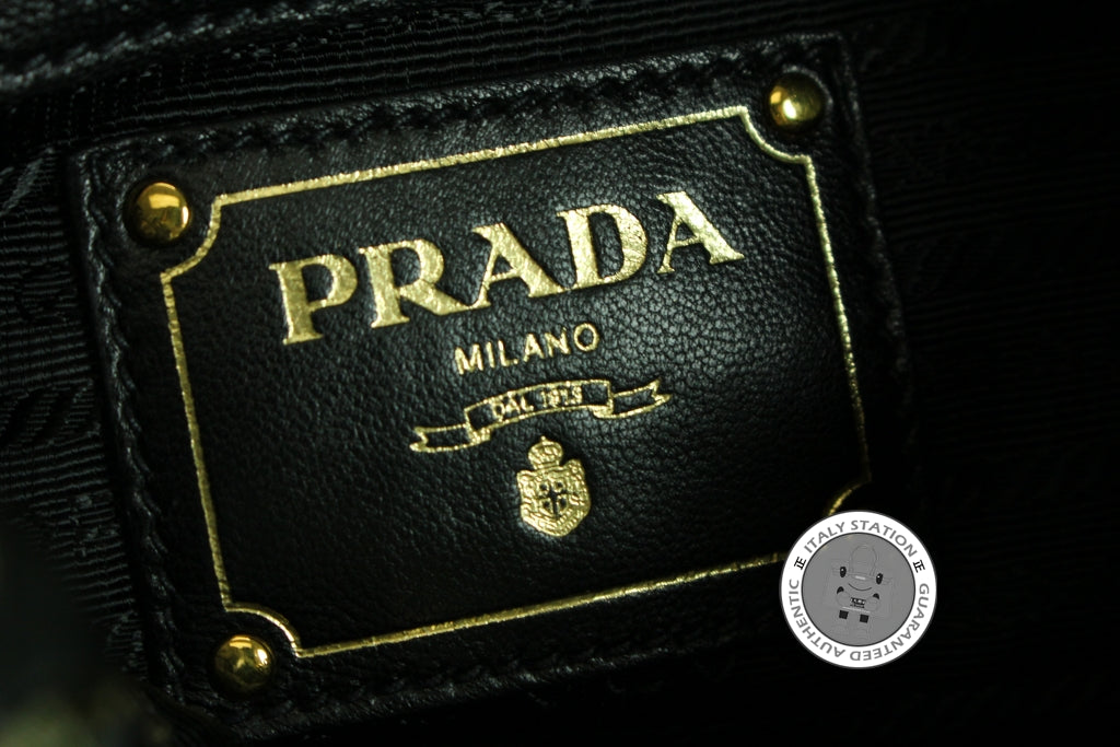 PRADA Prada Snake Print Black Canvas Tote Bag Ghw | Italystation.com - Shop Now at italystation.com