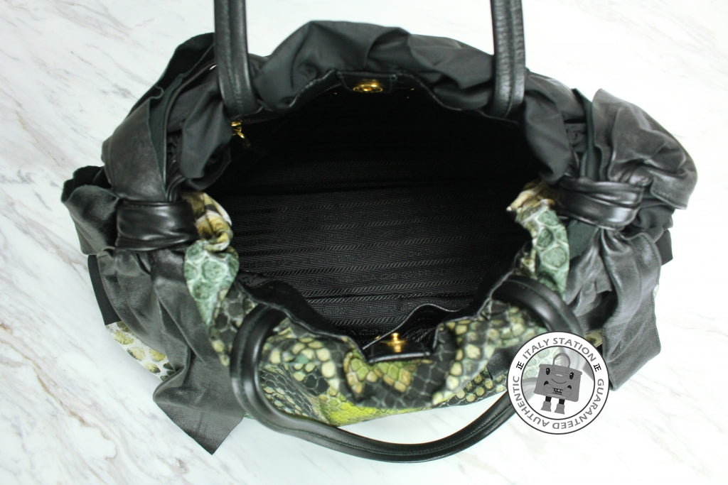 PRADA Prada Snake Print Black Canvas Tote Bag Ghw | Italystation.com - Shop Now at italystation.com