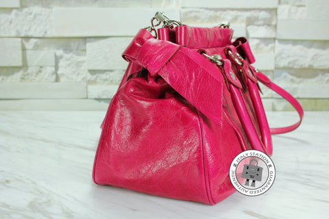 Miu Miu RNN955 X72 Vitello Lux  Bauletto Aperto F0029 / Fuxia Calfskin Tote Bag Shw