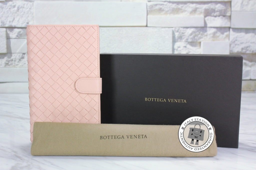 BOTTEGA VENETA Bottega Veneta 114074 V001N Intrecciato Nappa Intreccia | Italystation.com - Shop Now at italystation.com