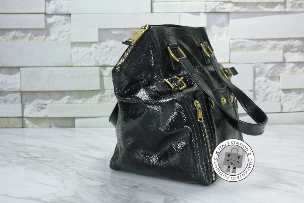 SAINT LAURENT Saint Laurent 202649 Downtown Buffalo Black Patent Shoul | Italystation.com - Shop Now at italystation.com