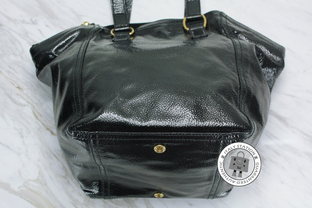 SAINT LAURENT Saint Laurent 202649 Downtown Buffalo Black Patent Shoul | Italystation.com - Shop Now at italystation.com