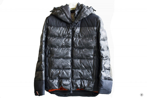 MONCLER Moncler 41853-57623 Kander Nylon Camo Down Jacket Green Camo / | Italystation.com - Shop Now at italystation.com