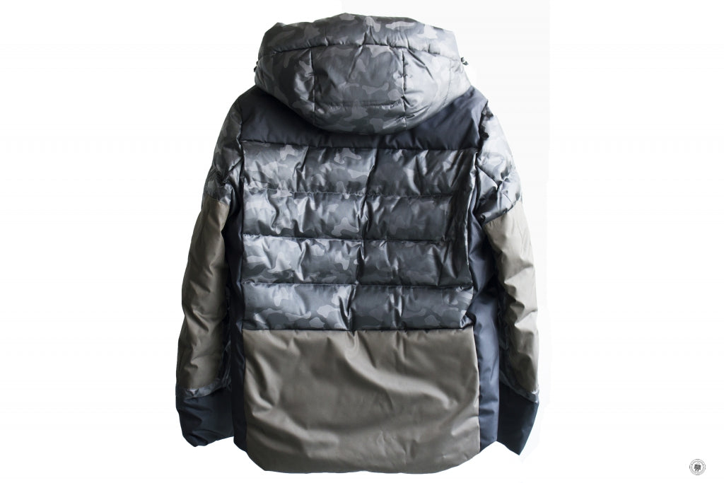 MONCLER Moncler 41853-57623 Kander Nylon Camo Down Jacket Green Camo / | Italystation.com - Shop Now at italystation.com
