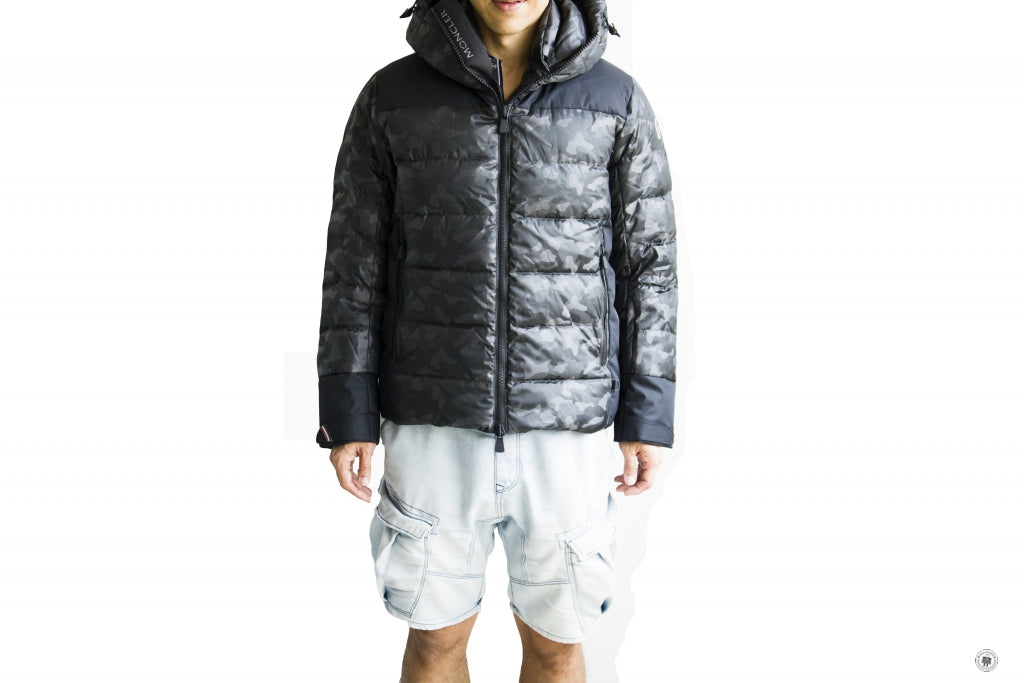 MONCLER Moncler 41853-57623 Kander Nylon Camo Down Jacket Green Camo / | Italystation.com - Shop Now at italystation.com