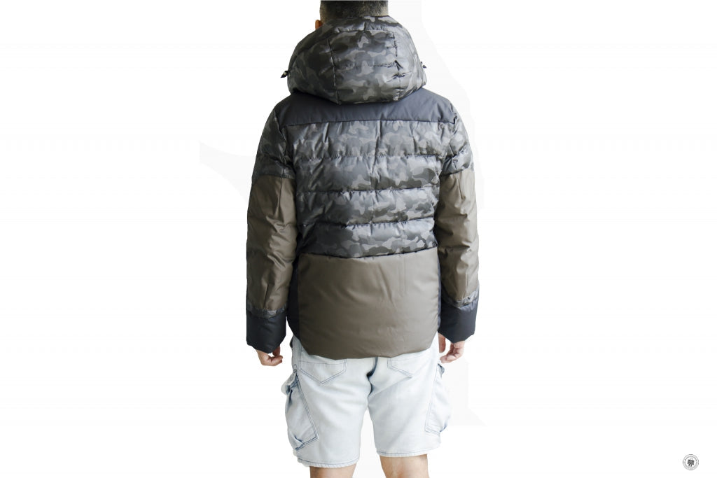 MONCLER Moncler 41853-57623 Kander Nylon Camo Down Jacket Green Camo / | Italystation.com - Shop Now at italystation.com