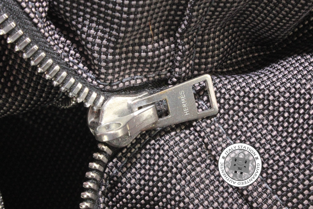 HERMES Hermes Herline Grey Canvas XL Shoulder Bags Phw | Italystation.com - Shop Now at italystation.com