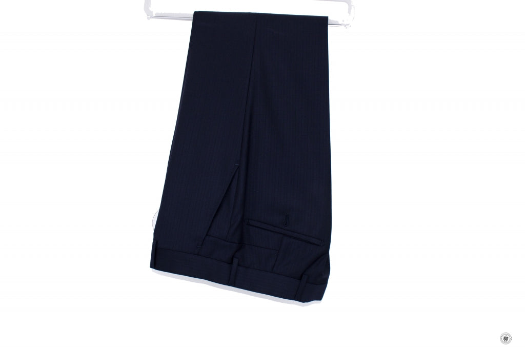 HERMES Hermes H744530H9 Decouple 2 Boutons Rayres Armurees  Marine 46  | Italystation.com - Shop Now at italystation.com
