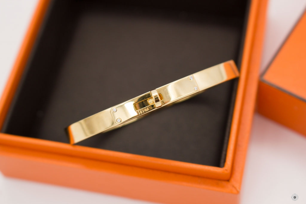 HERMES Hermes Kelly Bracelet Metal 18K Gold W/diamond SH 18K Gold Meta | Italystation.com - Shop Now at italystation.com