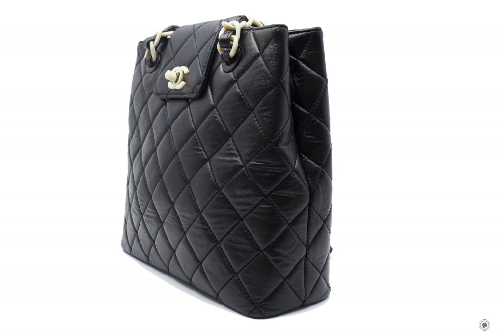 CHANEL Chanel Vintage With Resin Woven Chain And Lock Black Lambskin T | Italystation.com - Shop Now at italystation.com