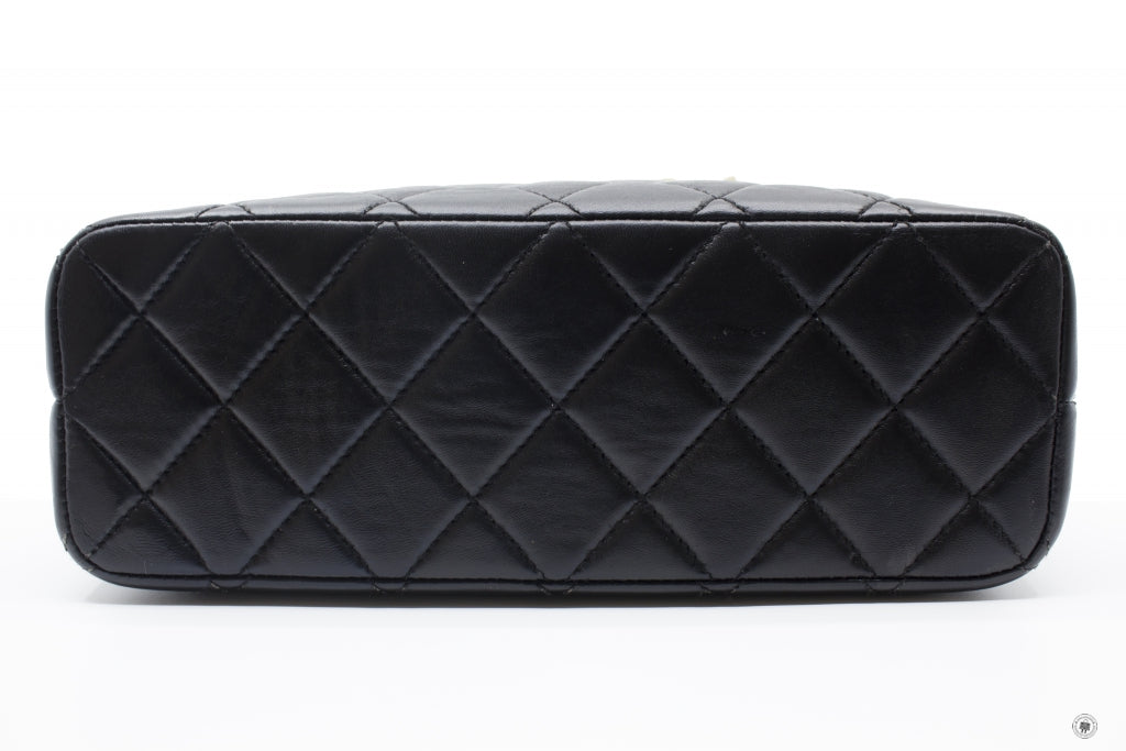 CHANEL Chanel Vintage With Resin Woven Chain And Lock Black Lambskin T | Italystation.com - Shop Now at italystation.com