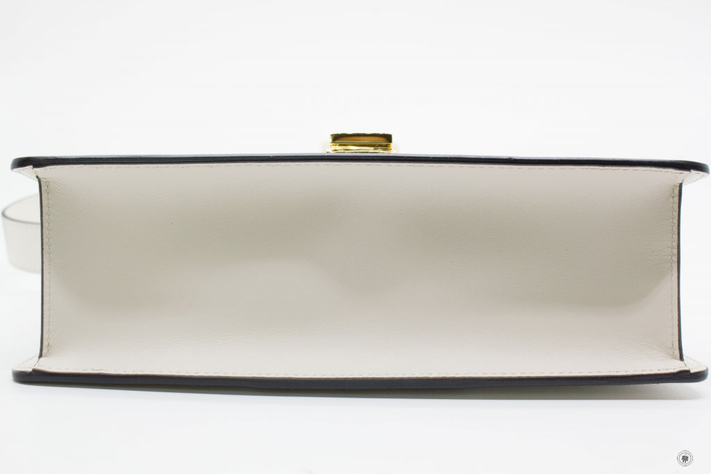 GUCCI Gucci 421882CVLEG Sylvie White / 8605 Leather Small Shoulder Bag | Italystation.com - Shop Now at italystation.com
