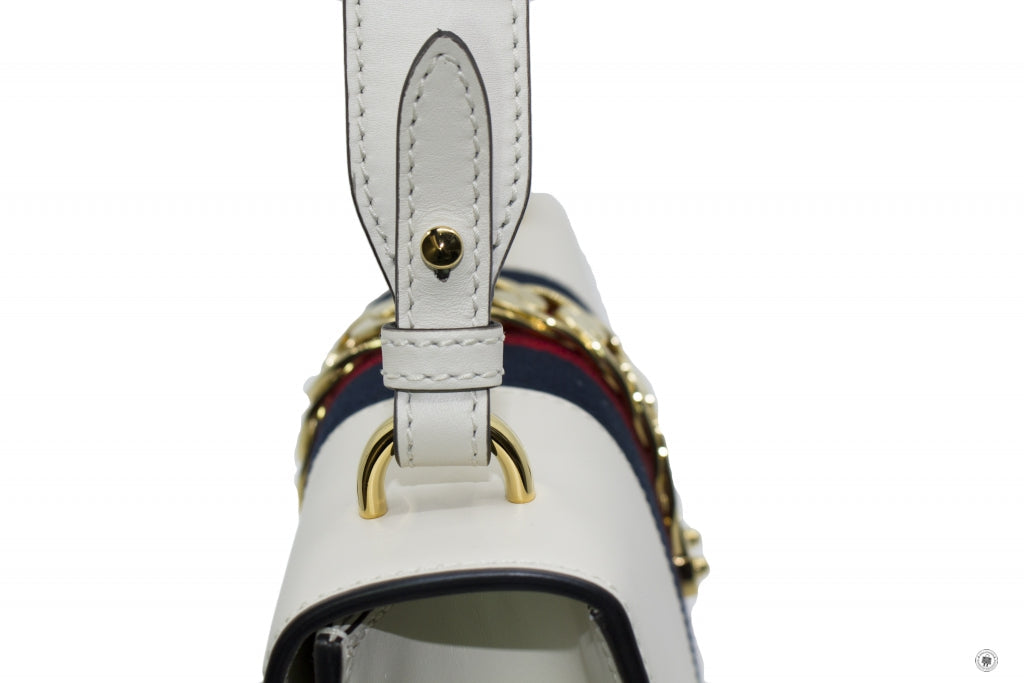 GUCCI Gucci 421882CVLEG Sylvie White / 8605 Leather Small Shoulder Bag | Italystation.com - Shop Now at italystation.com