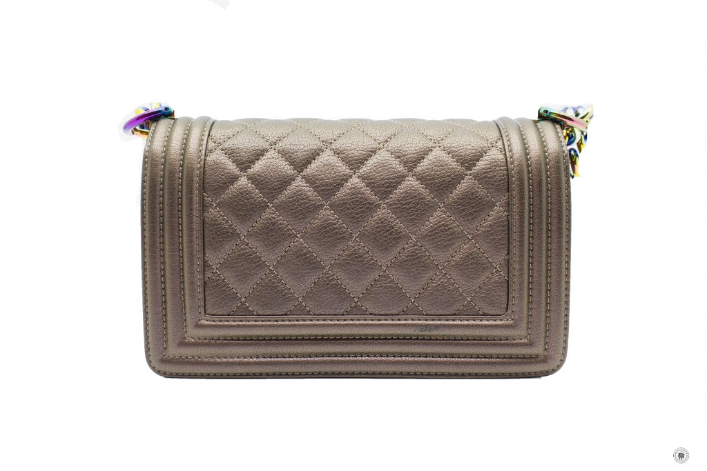 CHANEL Chanel A67085 Y60313 Boy Iridescent  Bronze / 2B041 Calfskin Sm | Italystation.com - Shop Now at italystation.com