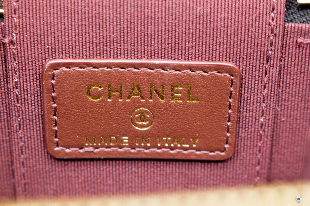 CHANEL Chanel AP1340Y33352 Small Vanity Black / C3906 Caviar Shoulder  | Italystation.com - Shop Now at italystation.com