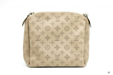 LOUIS VUITTON Louis Vuitton Babylone Chain BB Light Taupe Calfskin Sho | Italystation.com - Shop Now at italystation.com