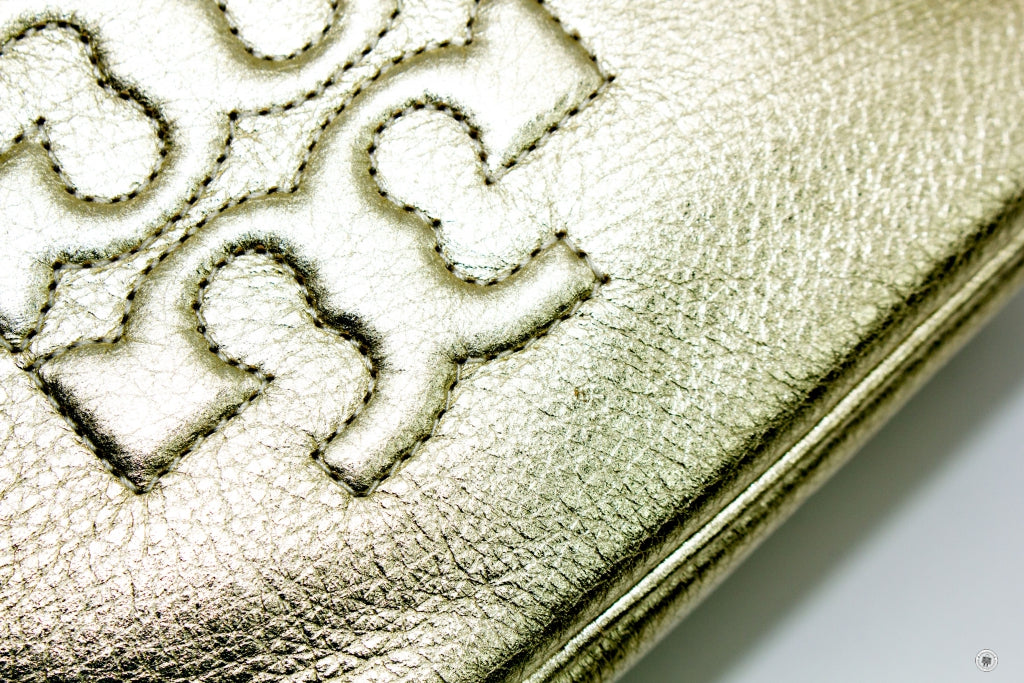 TORY BURCH Tory Burch Thea Gold Metallic Leather Shoulder Bags Ghw | Italystation.com - Shop Now at italystation.com