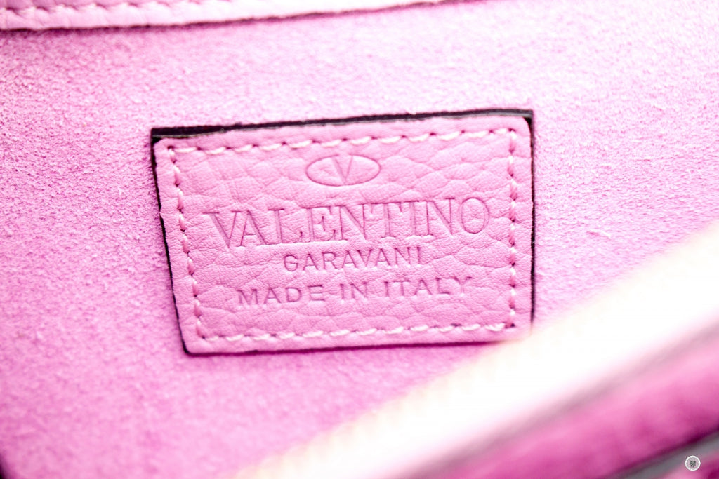 VALENTINO Valentino RW2P0219VSH Rockstud Grainy Calfskin Chain Pouch B | Italystation.com - Shop Now at italystation.com