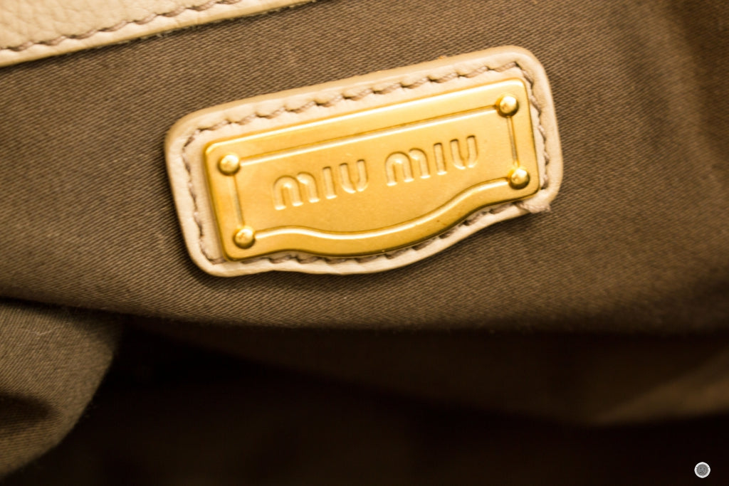 MIU MIU Miu Miu RR1369 X72 F0024 Shopping  Alluminio Calfskin Tote Bag | Italystation.com - Shop Now at italystation.com
