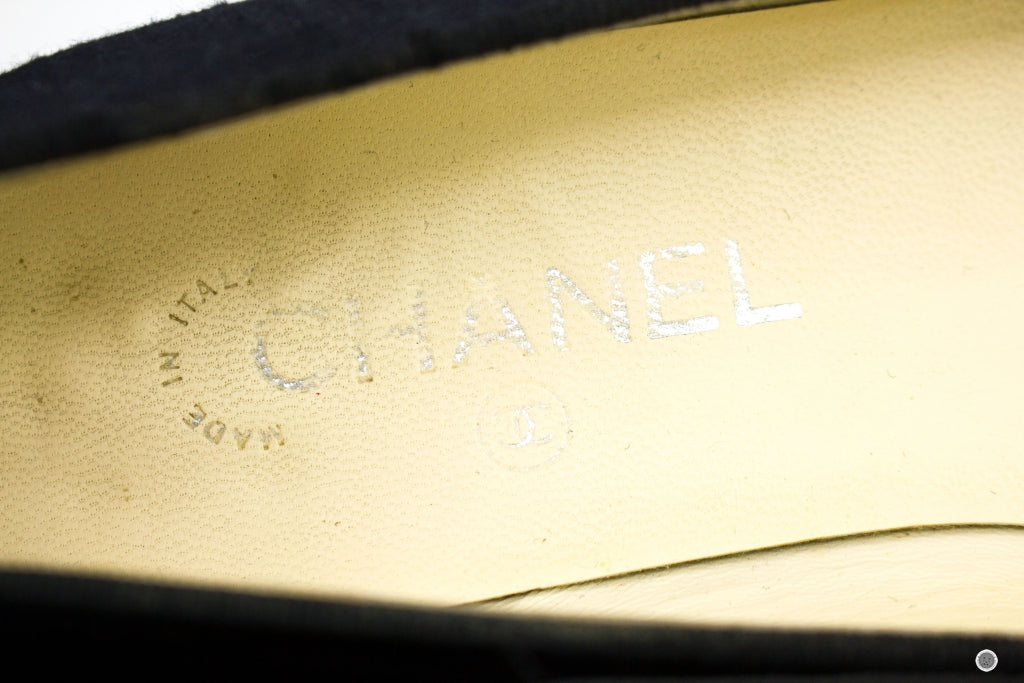 CHANEL Chanel Ballerinas  Black Fabric 37.5 Flat | Italystation.com - Shop Now at italystation.com