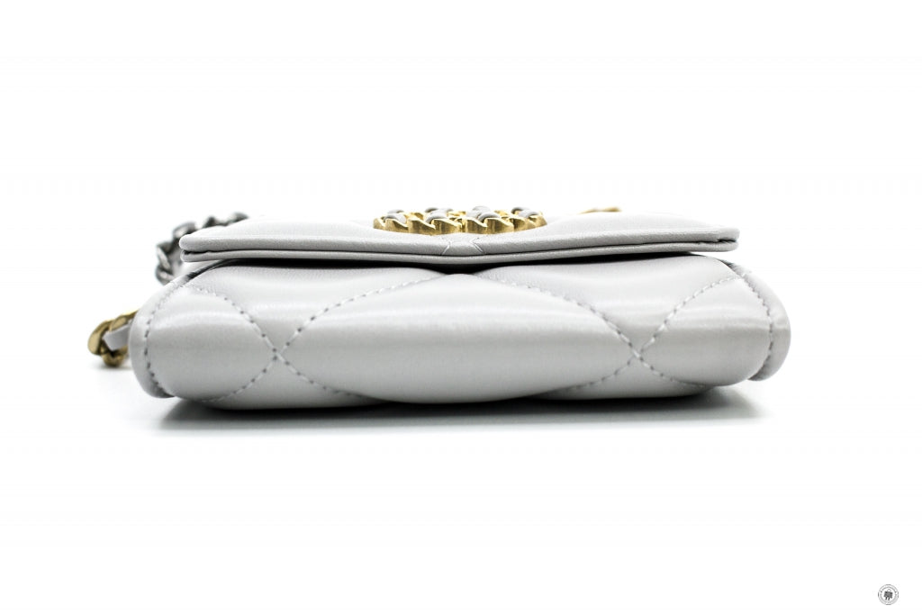 CHANEL Chanel AP1787B04852 19 Flap Coin Purse With Two Tones Gold And  | Italystation.com - Shop Now at italystation.com