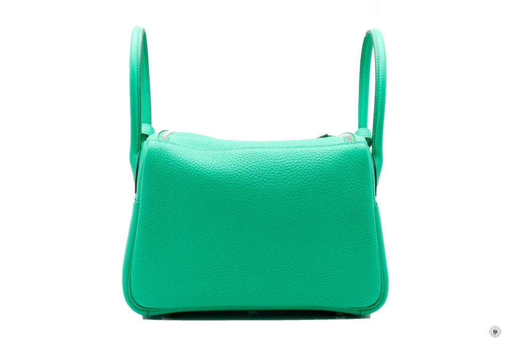 HERMES Hermes 073428 Lindy Menthe / CK6W Taurillon Clemence 26 Shoulde | Italystation.com - Shop Now at italystation.com