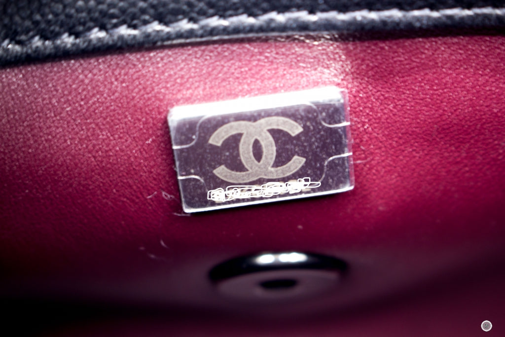 CHANEL Chanel AS2215B06818 Mini Chevron Coco Handle  Black / 94305 Cav | Italystation.com - Shop Now at italystation.com