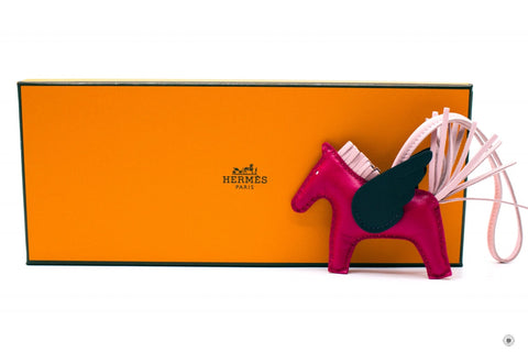 Hermes Rodeo Pegase PM Framboi/rose Saku/rge / CA Aaco Lambskin Charms