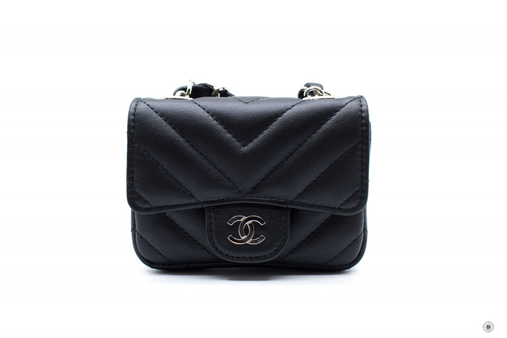 CHANEL Chanel AP2305B07199 Classic Belt Bag Black / 94305 Calfskin Sho | Italystation.com - Shop Now at italystation.com