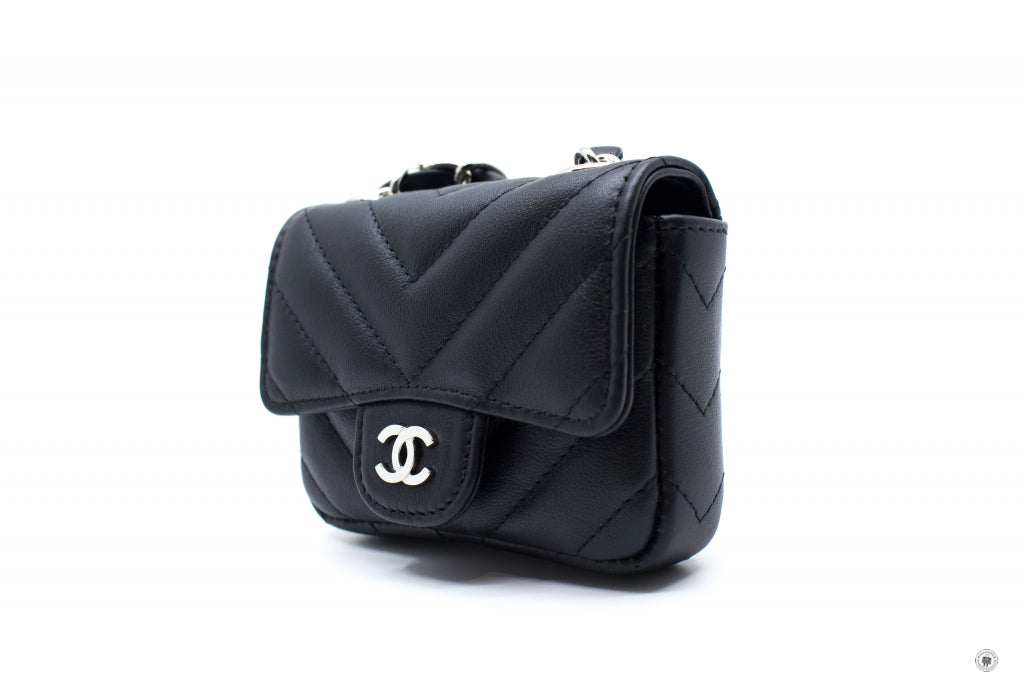 CHANEL Chanel AP2305B07199 Classic Belt Bag Black / 94305 Calfskin Sho | Italystation.com - Shop Now at italystation.com