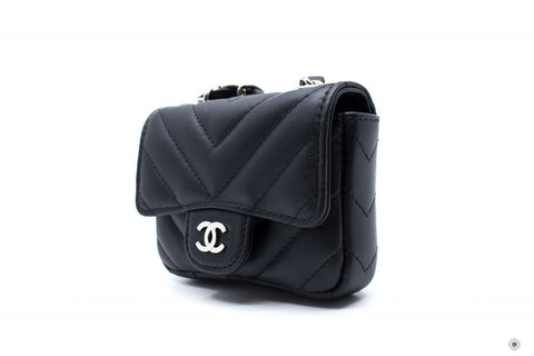Chanel AP2305 B07199 Classic Chevron Belt Bag Black / 94305 Calfskin Shoulder Bags Shw
