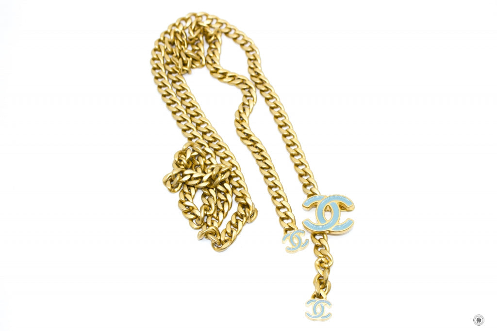 CHANEL Chanel AP2637B07570 Belt Bag With CC Enamel Logo Baby Blue / NG | Italystation.com - Shop Now at italystation.com