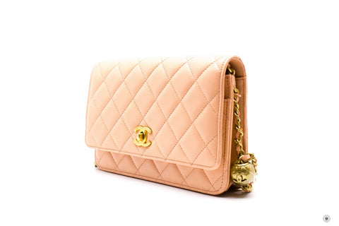 Chanel AP1450 B02916 Pearl Crush Wallet ON Chain Woc  Apricot / NG119 Lambskin Shoulder Bags Gbhw