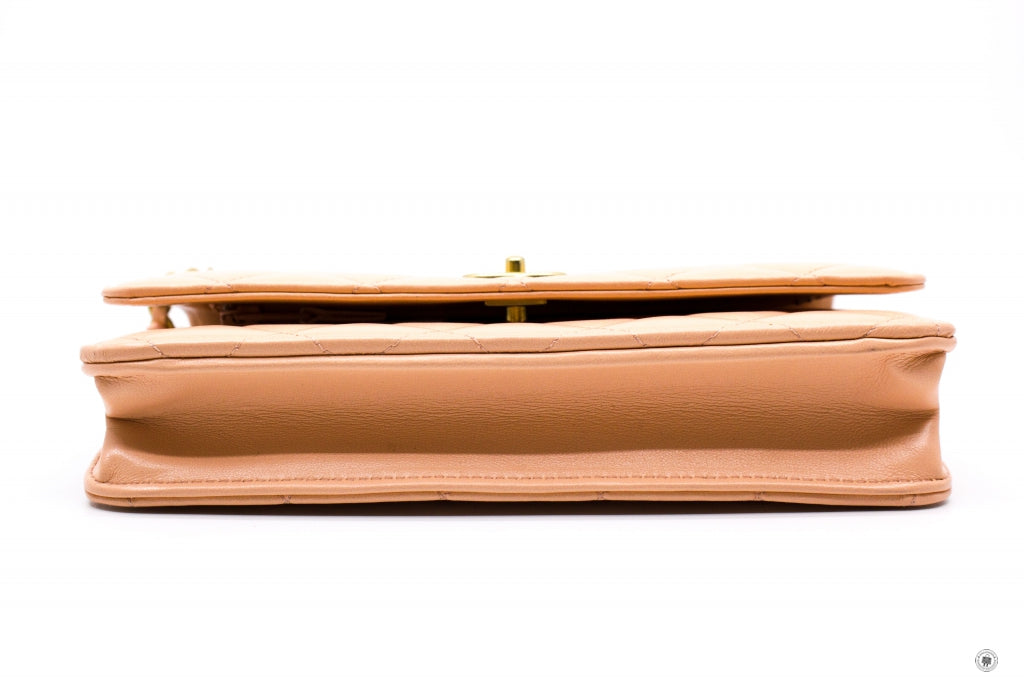 CHANEL Chanel AP1450B02916 Pearl Crush Wallet ON Chain Woc  Apricot /  | Italystation.com - Shop Now at italystation.com